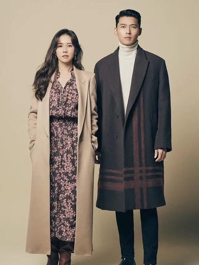 10 Outfit Hyun Bin Ketika Bersama Calon Istri Son Ye Jin