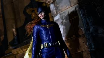 Film Batgirl Batal Rilis Meski Syuting Rampung, Kesedihan Pemain dan Sutradara Bikin Michael Keaton Turun Tangan