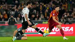 AS Roma mendominasi laga ini dalam hal penguasaan bola. (AP Photo/Alessandra Tarantino)