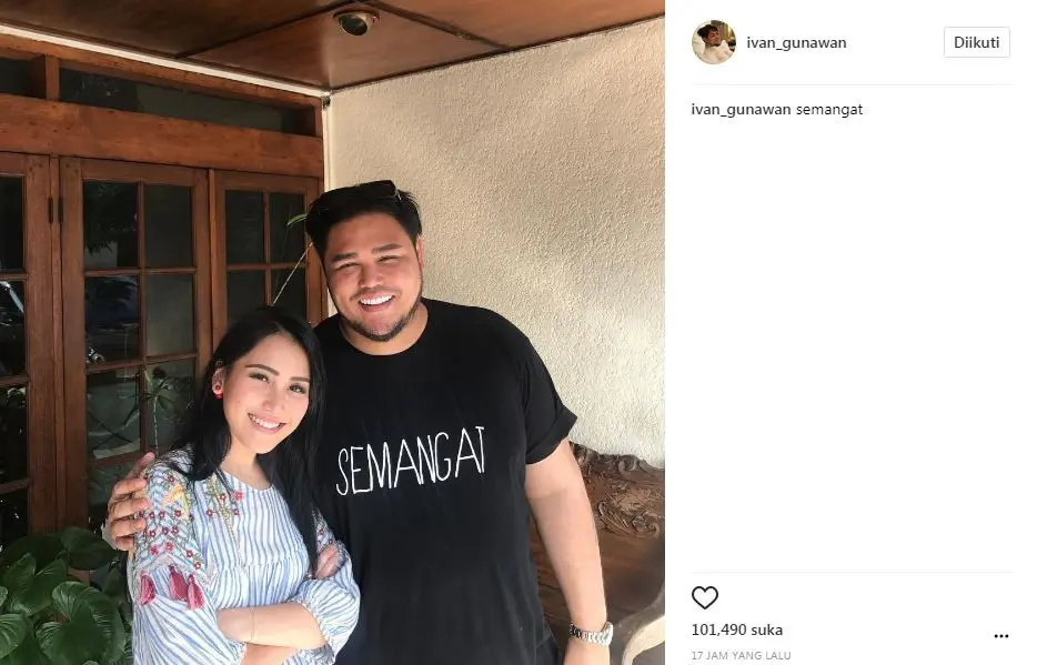 Ayu Ting Ting kembali berpose dengan Ivan Gunawan (Foto: Instagram)