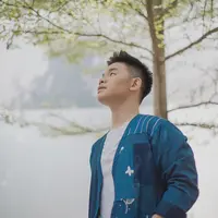 Berikut lirik lagu terbaru WIlly Anggawinata berjudul Orang Asing.