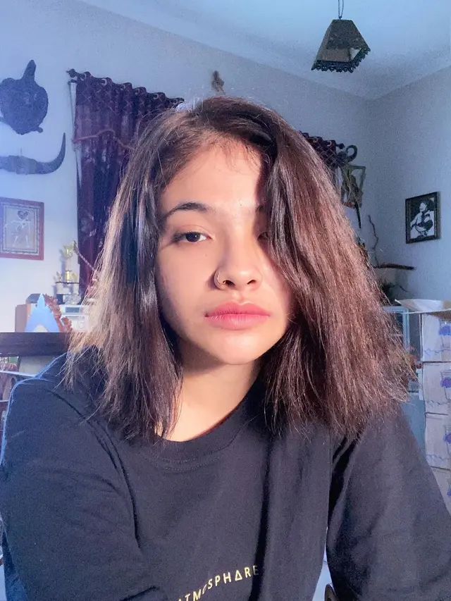 6 Potret Sara Fajira Tanpa Makeup, Bikin Pangling