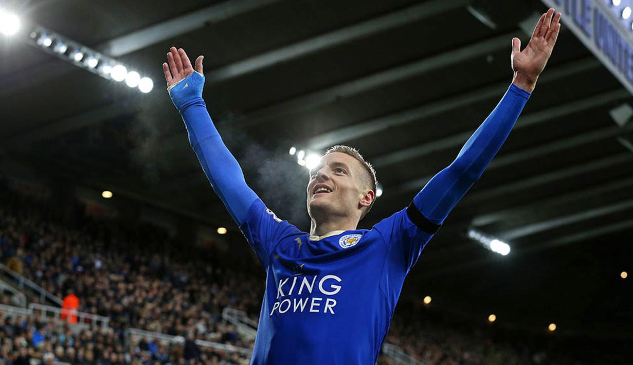 1. Jamie Vardy, mencetak 14 gol dari 15 kali penampilan bersama Leicester. (AFP/Lindsey Parnaby)