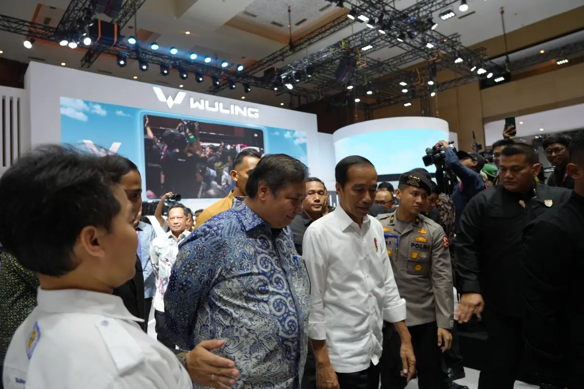 Presiden Joko Widodo (Jokowi) dalam "Opening Ceremony Indonesia International Motor Show (IIMS) 2024" di Jakarta, Kamis (15/2/2024). (Dok Kemenko Perekonomian)