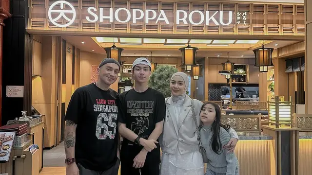 Potret Kenangan Gary Iskak dan Keluarga