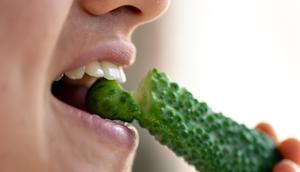 Real Food Dukung Kesehatan Gigi dan Gusi, Dokter Anjurkan Kurangi Makanan dan Minuman Bergula. Foto: Freepik.