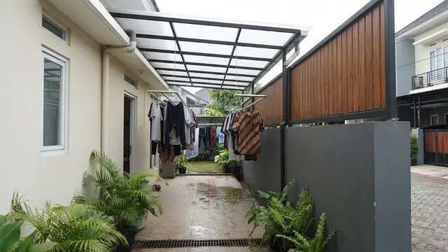 Desain Area Jemur Tersembunyi di Samping Rumah agar Tidak Terlihat dari Jalan