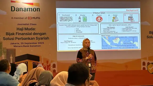 Syariah Funding Business Head PT Bank Danamon Indonesia Tbk, Merci Santi Adriani