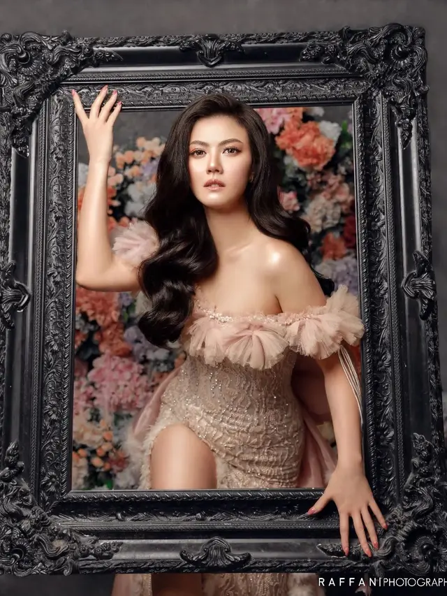 6 Gaya Rambut Nita Gunawan yang Paling Curi Perhatian, Ada yang Mirip Chun Li