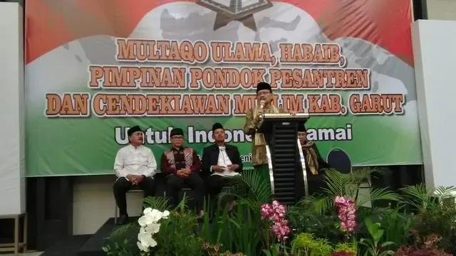 Kalangan Ulama, Habib, Pimpinan Ponpes dan Cedekiawan Muslim menyetakan kesiapannya untuk melarang adanya people power