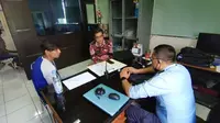 WNA Myanmar punya KTP yang diproses oleh Kantor Imigrasi Dumai. (Liputan6.com/M Syukur)