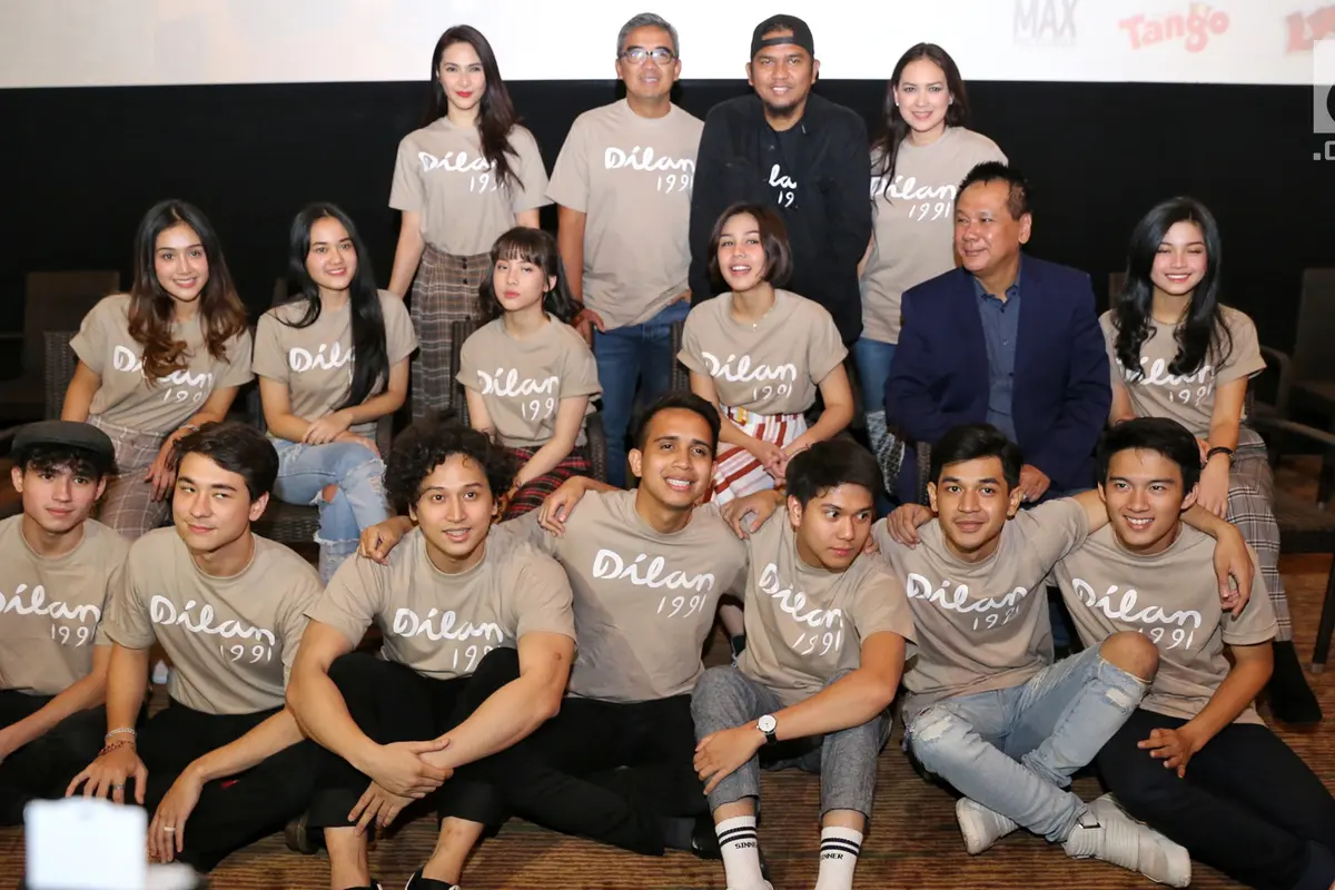 Kekompakan Iqbaal dan Vanesha Saat Rilis Trailer Film Dilan 1991