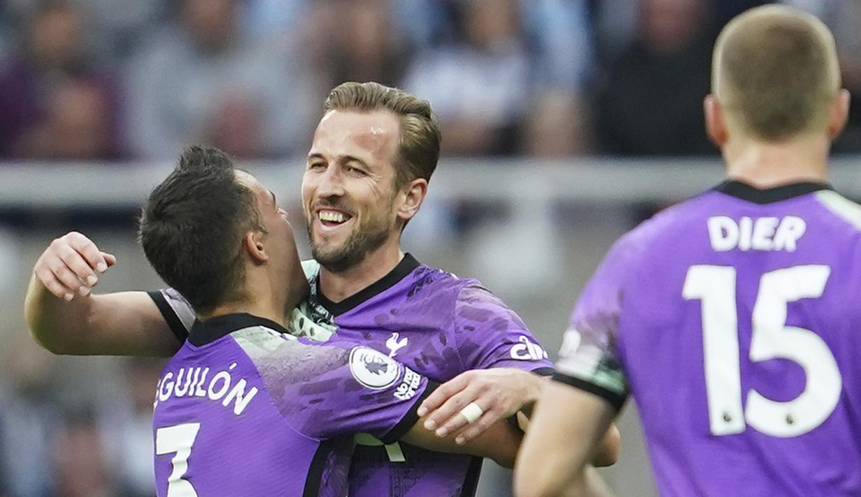 Gol kemenangan Tottenham disarangkan oleh Tanguy Ndombele, Harry Kane dan Son Heung-min. (AP/Jon Super)