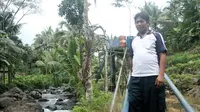 Yanto menciptakan pompa untuk mendapatkan air bagi warga sekitar (Liputan6.com/Aris Andrianto)