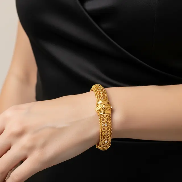 9 Model Gelang Emas 24 Karat 999, Tampil Elegan di Setiap Momen