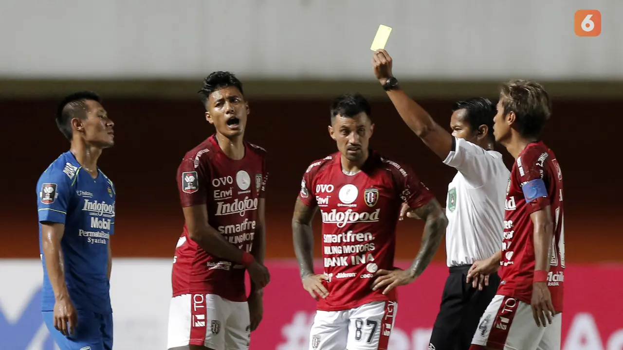 FOTO: Persib Bandung Susah Payah Imbangi 10 Pemain Bali United