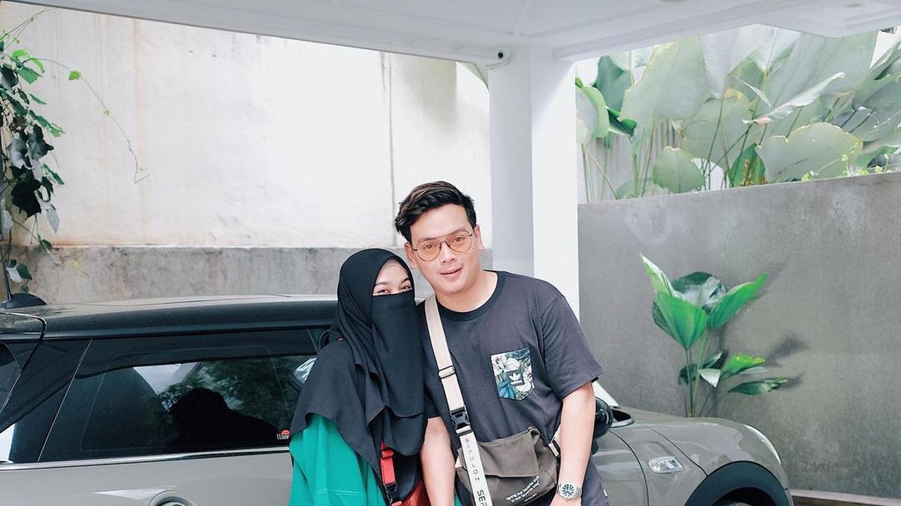 Kisah Cintanya Jadi Inspirasi, Ini 6 Potret manis Natta Reza dan Wardah Maulina