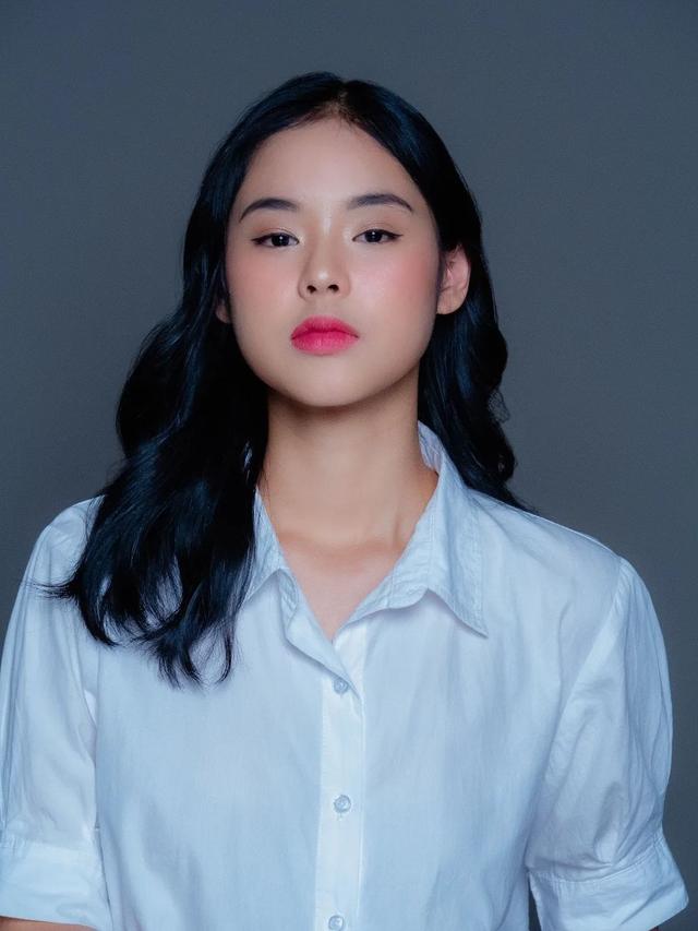 6 Potret Terbaru Moira Pemeran Adik Milea di Dilan 1990, Lama Tak Muncul