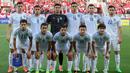 <p>Foto tim starting XI Uzbekistan U-23 jelang laga semifinal Piala Asia U-23 2024 menghadapi Timnas Indonesia U-23 di Abdullah bin Khalifa Stadium, Doha, Qatar, Senin (29/4/2024). (AFP/Karim Jaafar)</p>