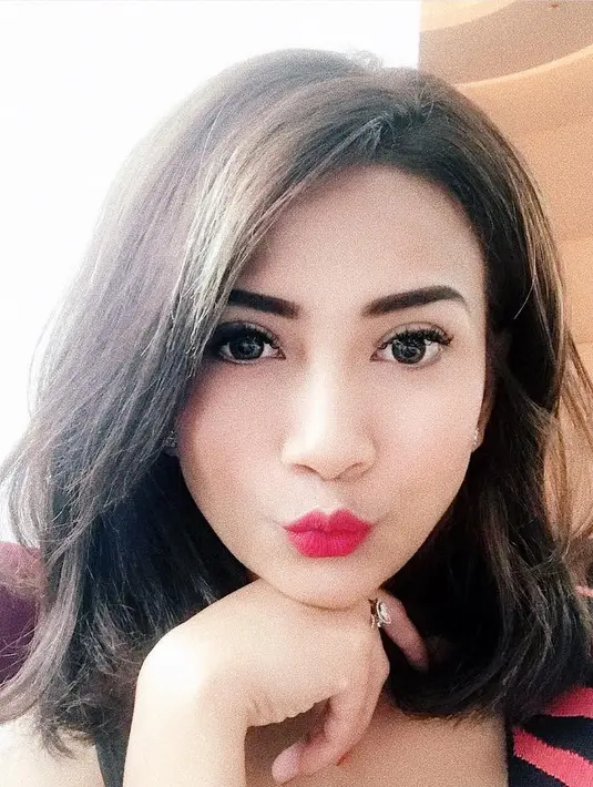 (Instagram/vanessaangelofficial)