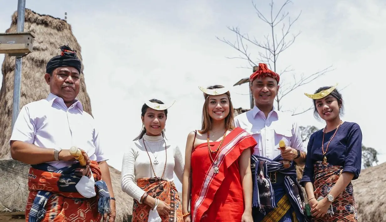 Giring dan Cynthia Riza (Instagram/giring)