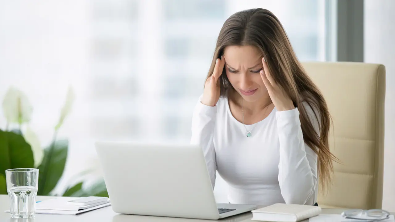 Mudah Pusing, Gejala Apakah Itu? (Fizkes/Shutterstock)
