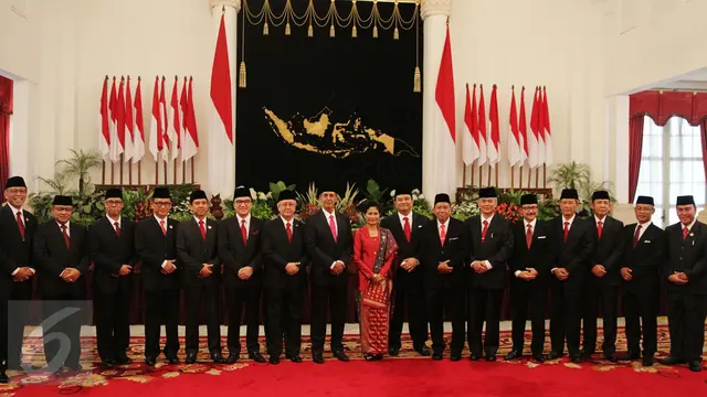20170313- Presiden Jokowi Lantik 17 Dubes RI di Istana Merdeka-Jakarta- Angga Yuniar