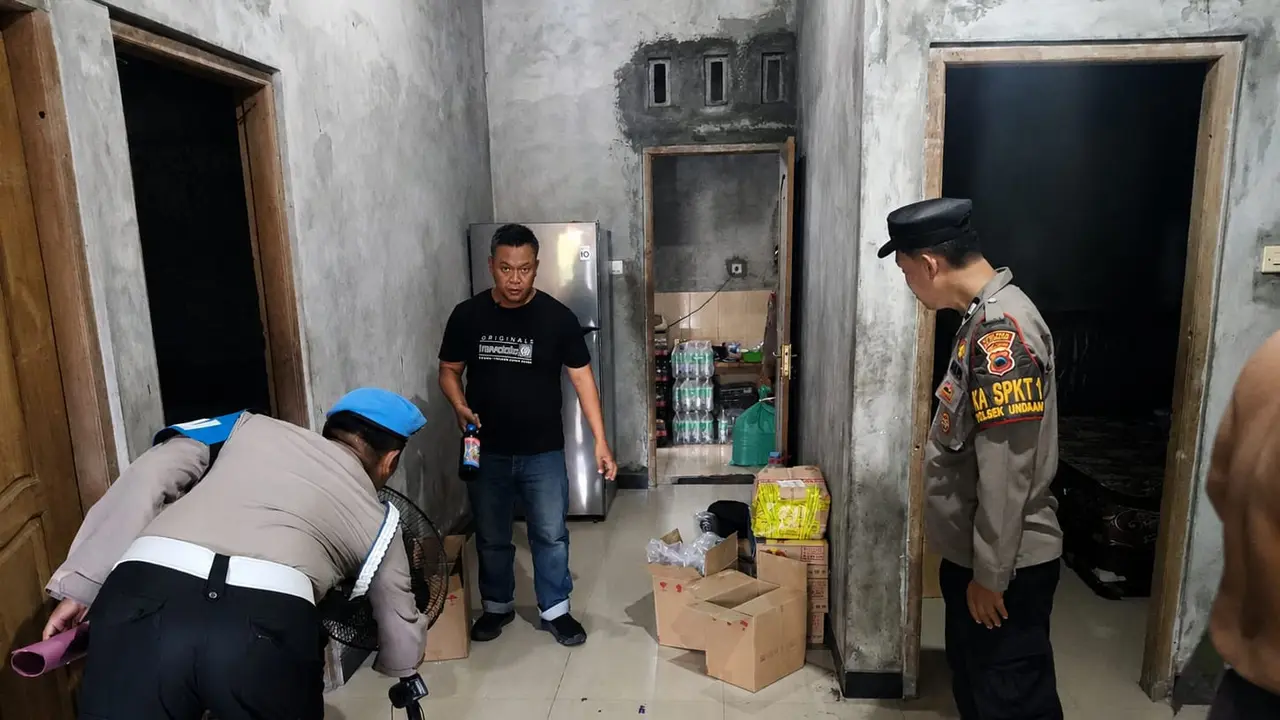 Bisnis Miras Berkedok Es Moni Bikin Resah Warga Kudus, Polisi Geram dan Tangkap Penjualnya