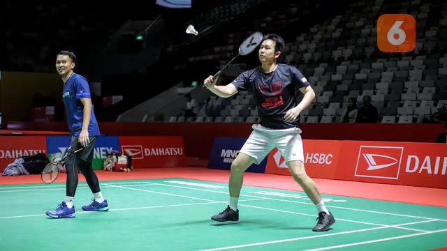 Foto: Latihan Resmi Terakhir Pasangan Mohammad Ahsan dan Hendra Setiawan sebelum Pensiun di Indonesia Masters 2025