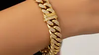 Rekomendasi 8 Model Gelang Emas 24 Karat 15 Gram yang Glamor dan Mewah