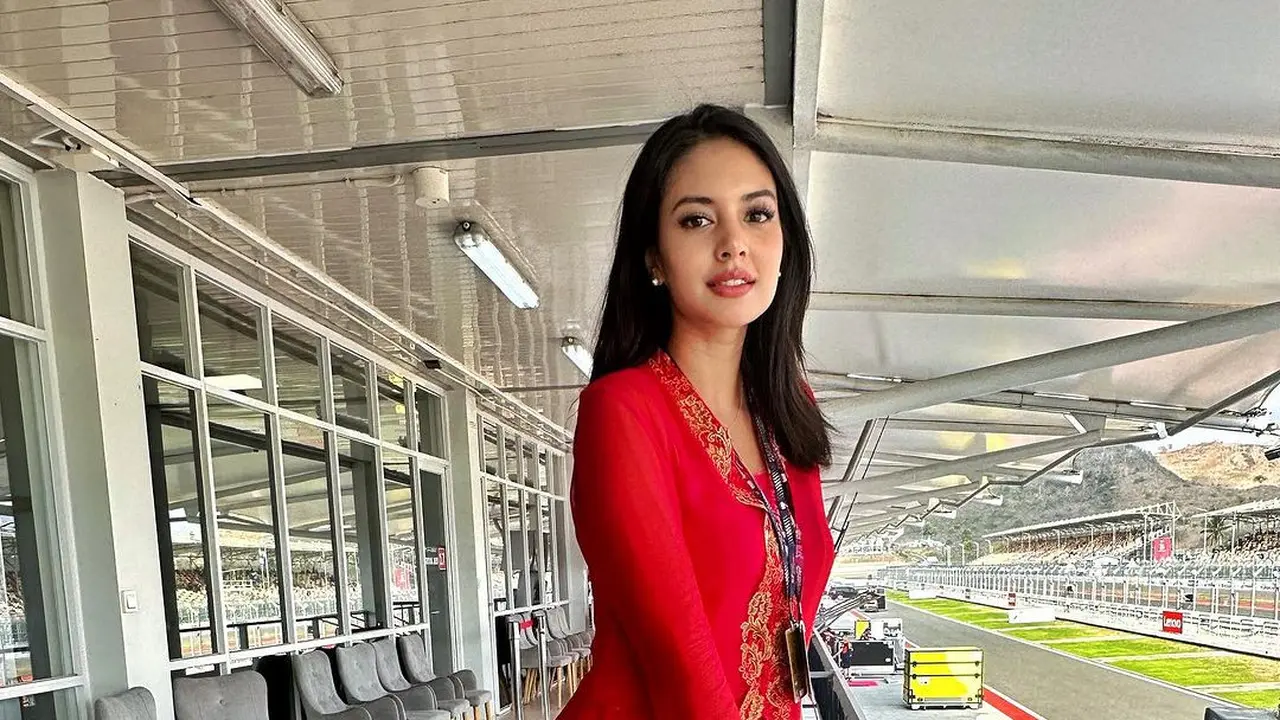 Kebaya artis