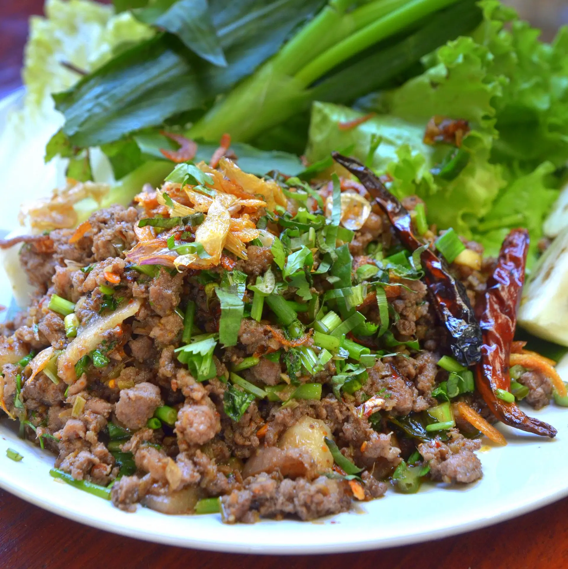 Makanan Mengerikan dari Thailand, Berani Coba? (Foto: dulichcongvu.com)