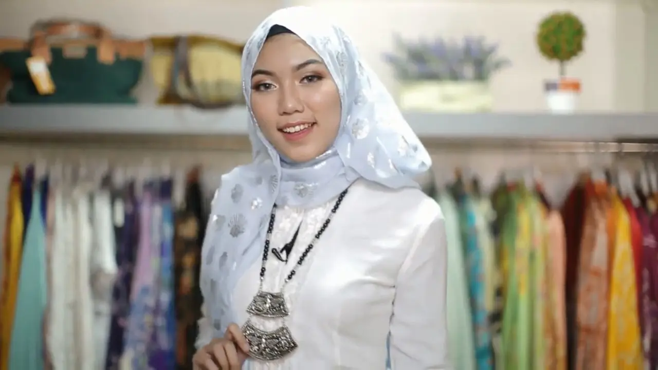 Hijab Cantik Cocok untuk Dipadukan dengan Kebaya Betawi