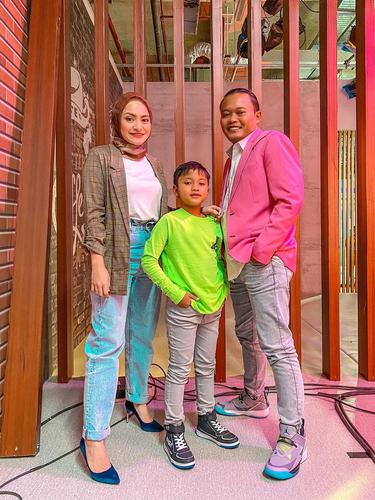 Kisah Cinta Sule Dan Nathalie Holscher Dari Collab Youtube Sampai Niatan Menikah News Entertainment Fimela Com
