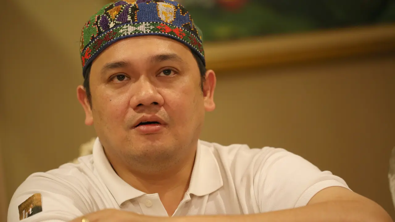 [Bintang] Farhat Abbas