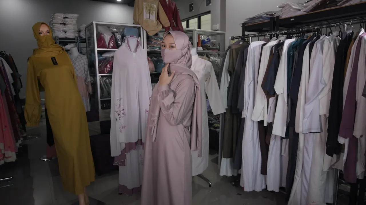 Rofikoh Pengusaha Baju Muslim dan Mukena