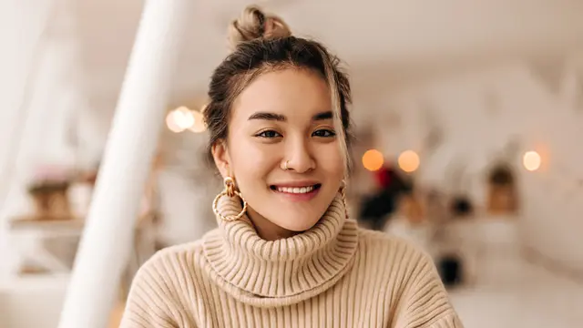 Sweater Bagus untuk Menghangatkan Tubuhnya