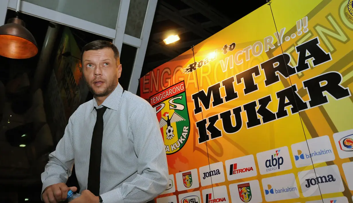 Mitra Kutai Kartanegara (Kukar) resmi memperkenalkan Scott Cooper sebagai pelatih untuk Indonesia Super League (ISL) 2015 di Jakarta, (11/12/2014). (Liputan6.com/Helmi Fithriansyah)