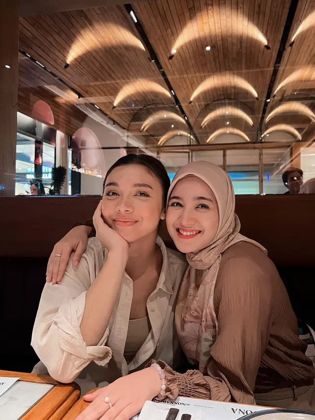 Cut Syifa hadiri perayaan ultah Angela Gilsha, reuni bareng Mishca Chandrawinta (Foto: instagram cutsyifaa)