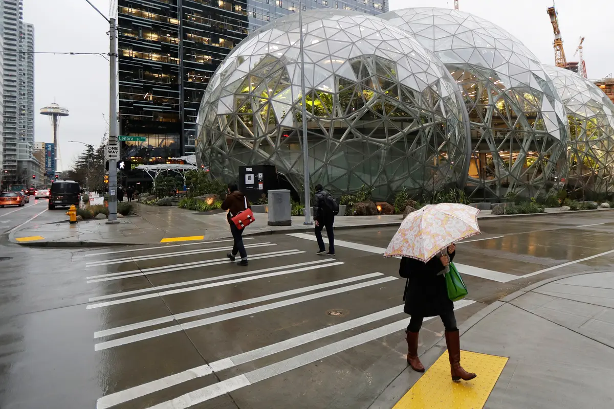 The Spheres, Kantor Baru Amazon