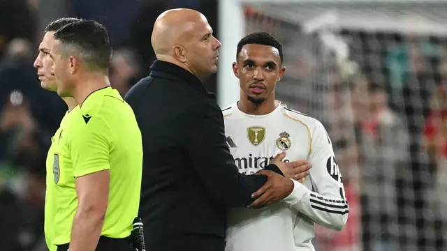 Foto: Reuni Pahit di Anfield, Trent Alexander-Arnold Akui Kekalahan dari Sang Mantan