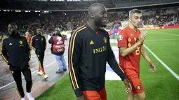 Para pemain Belgia berselebrasi saat merayakan kemenangan setelah pertandingan melawan San Marino pada Grup I Kualifikasi Piala Eropa 2020 di Stade Roi Baudouin, Brussels (10/10/2019). Belgia menang telak 9-0 atas San Marino. (AP Photo/Francisco Seco)