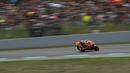 Pebalap Honda, Marc Marquez, saat balapan MotoGP 2018 di Sirkuit Catalunya, Spanyol, Minggu (17/6/2018). Lorenzo menjadi yang tercepat dengan catatan waktu 40 menit 13,566 detik. (AP/Eric Alonso)
