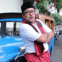 Pengemar serial televisi Si Doel Anak Sekolahan sebentar lagi bisa mengobati kerinduannya terhadap tayangan yang satu itu. Si Doel Anak Sekolahan versi film pun tak lama akan hadir di dunia perfilman tanah air. (Adrian Putra/Bintang.com)