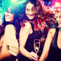 Kata siapa mereka yang rajin ke kelab malam itu rentan penyakit? Dengan mengetahui gerakan dansa ini, anak dugem pun bisa sehat.