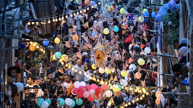 14 Kota Terpadat di Dunia 2024, Dipenuhi Penduduk Lokal dan Turis