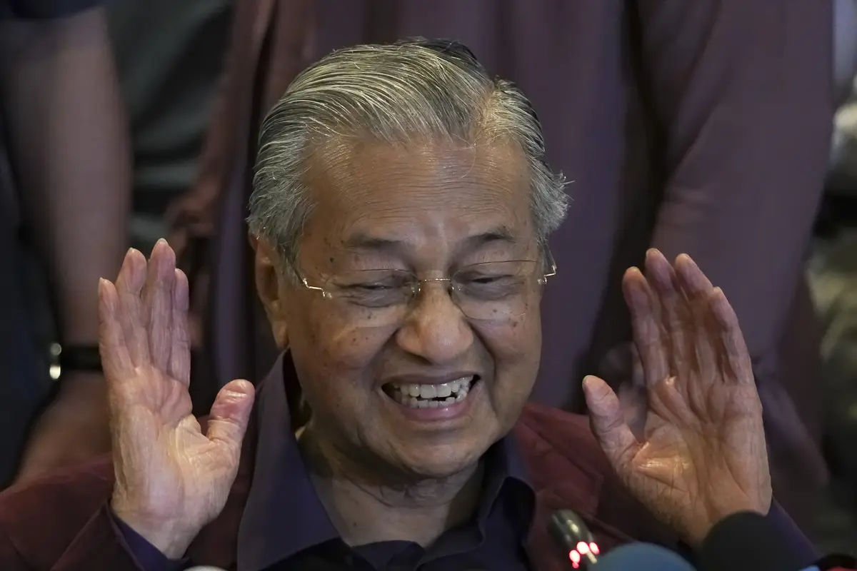 Mahathir Mohamad Mundur sebagai PM Malaysia