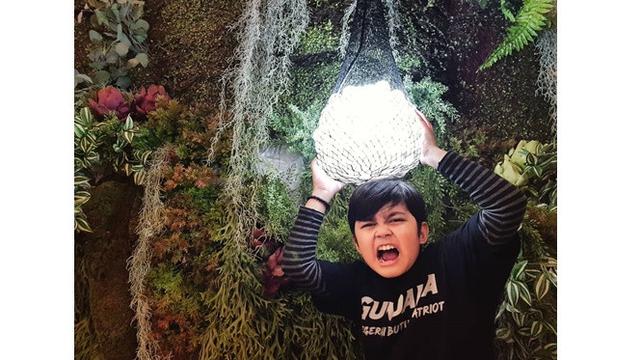 6 Potret Muzakki Ramdhan, Pemeran Sancaka Kecil di Film Gundala