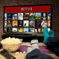 Buat kamu para pecinta film kini Netflix hadir di Indonesia lho. Kamu yang hobi menonton film pastinya akan sangat dimudahkan.
