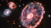 NASA dan ESA merilis foto Galaksi Cartwheel yang diabadikan teleskop James Webb. (Dok. NASA)